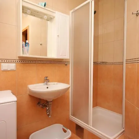 With A Parking Space - 6183 Appartement Vodice