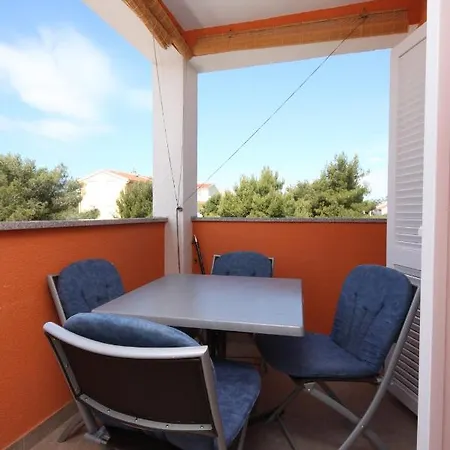 With A Parking Space - 6183 * Βόντιτσε