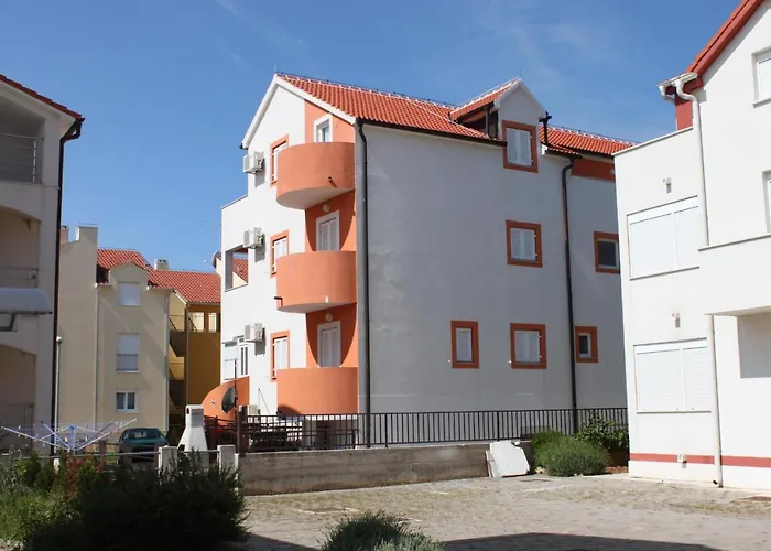 With A Parking Space - 6183 Appartement