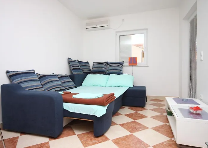 Apartamento With A Parking Space - 6183 Vodice